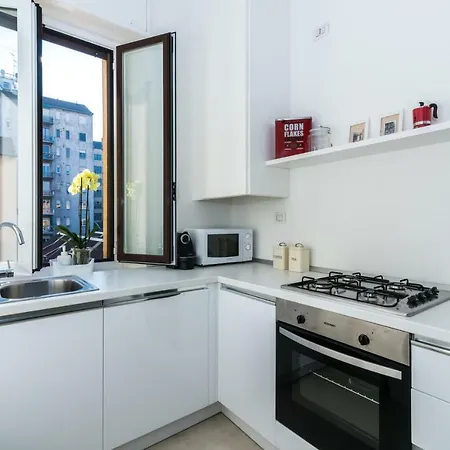 Lovely Cenisio Apartment-3